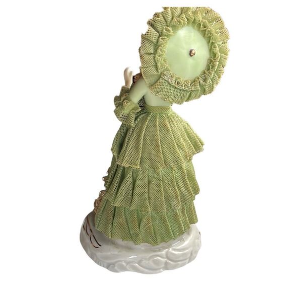 Vintage Victorian starched lace figurine  porcelain - Picture 3 of 12